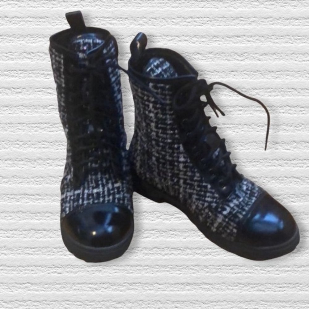 ESPRIT booties